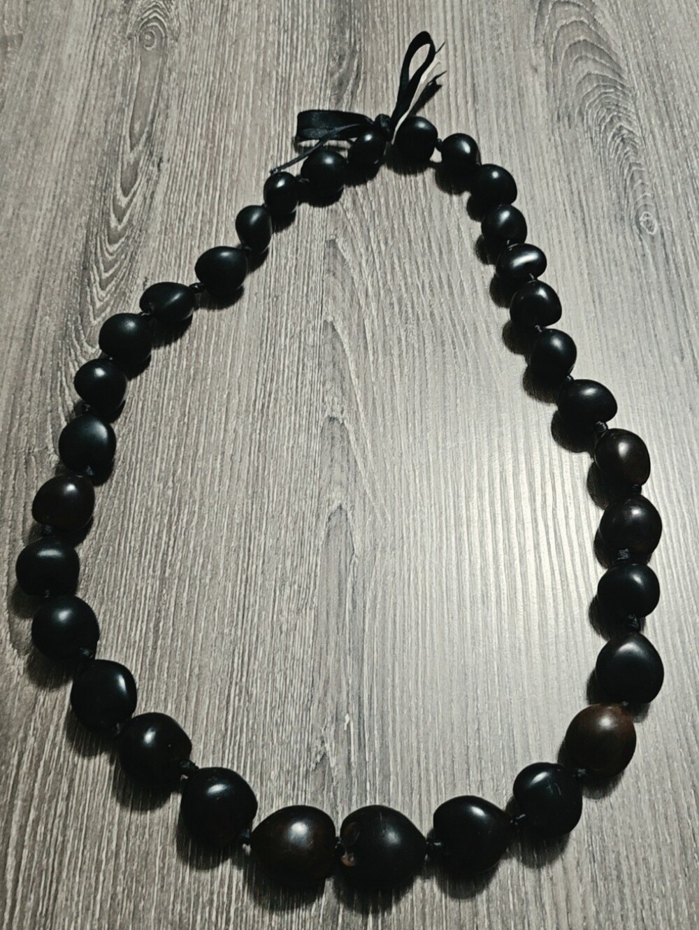 100% Authentic Kukui Nuts Lei from Hawaii Dark Brown NWT